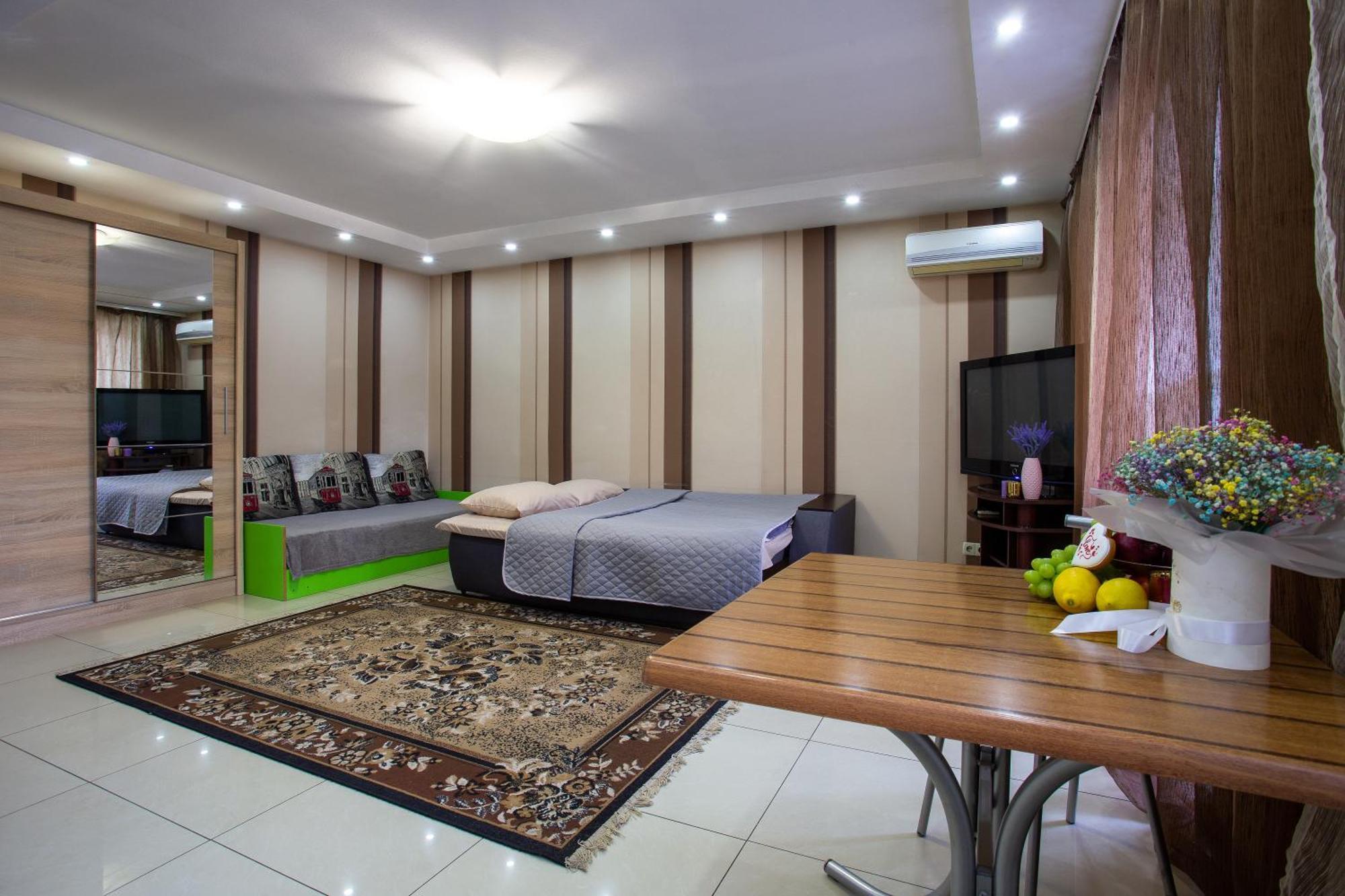 Covent - Garden - Kharkiv Apartment Exterior photo